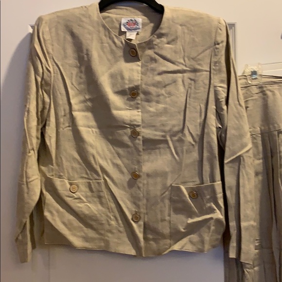 Vintage 80s Linen Rayon Beige Suit Size 4 - Picture 2 of 6
